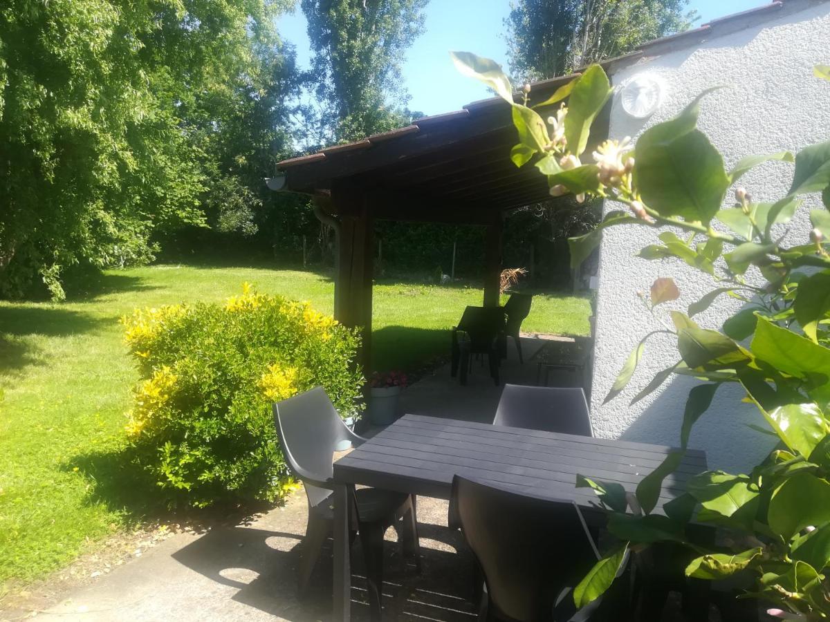 Studio Avec Jardin A 5 Min Du Parc Walibi Roquefort  Bagian luar foto